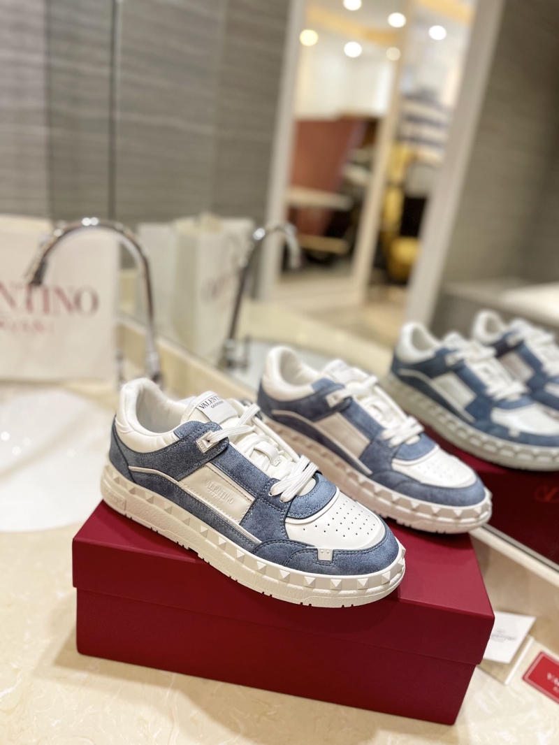 Valentino Sneakers